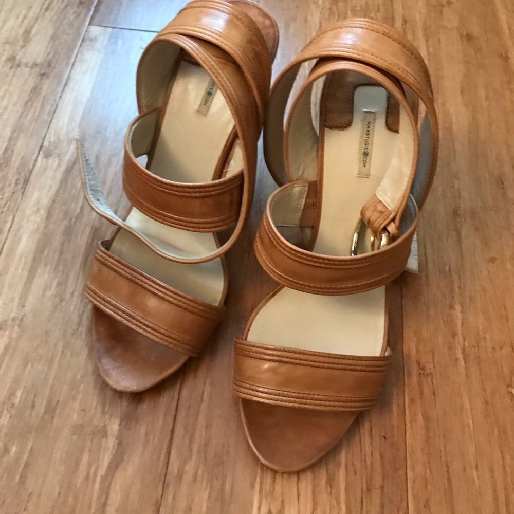 Max studio super trendy sandals with heels